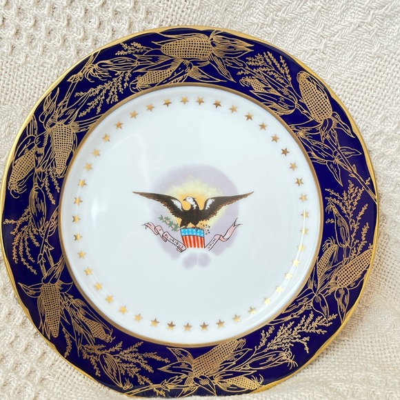 Benjamin Harrison Woodmere China presidential dessert plate 24 KT Gold trim - Picture 1 of 5